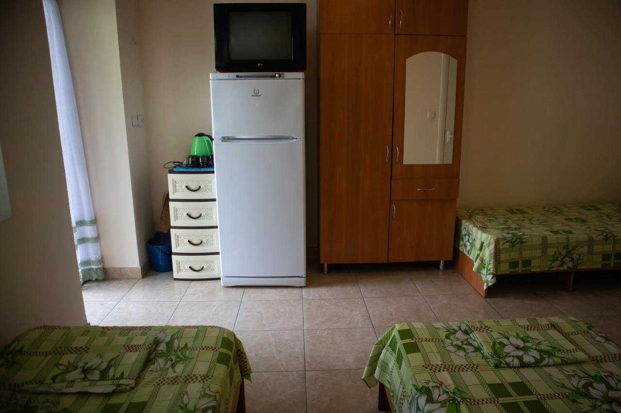 База Відпочинку "Сонячна" Primorskoye Esterno foto