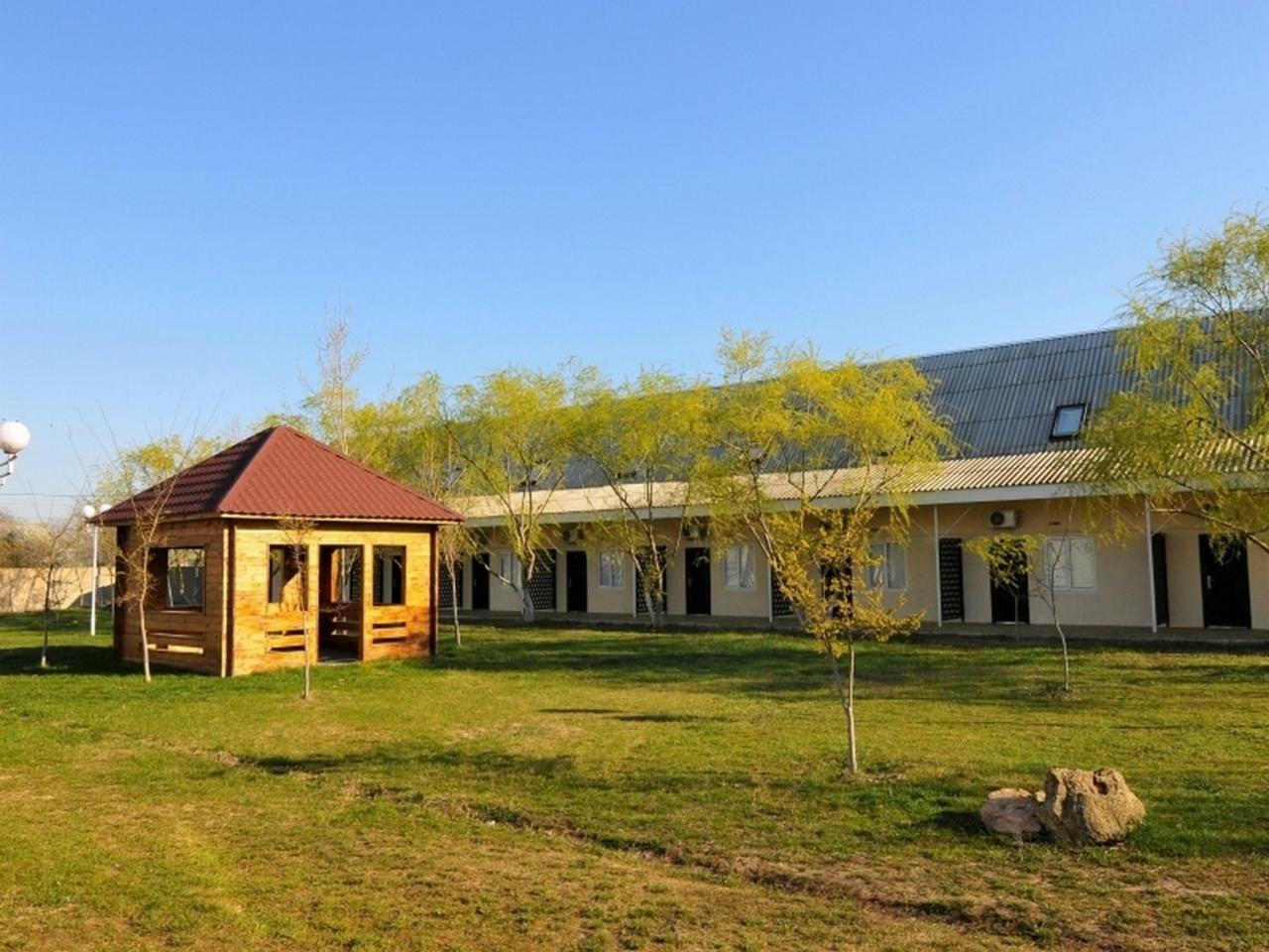 База Відпочинку "Сонячна" Primorskoye Esterno foto